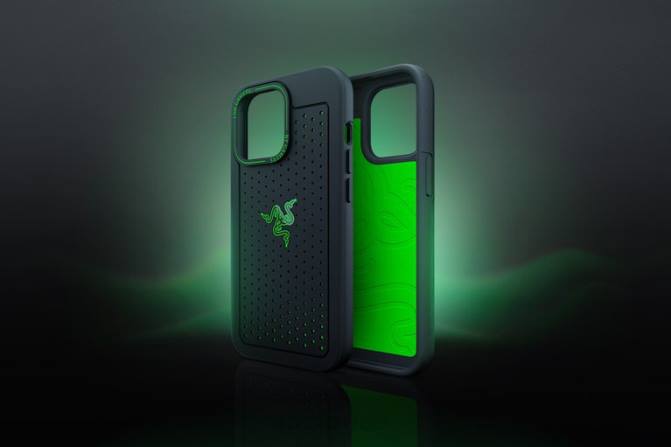 Razer ارك تيك برو للايفون 13 برو 2PZV188 متحرك لون واحد