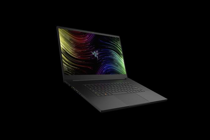 Razer تخصيص النصل الخاص بك 17 2PZV13 حاسوب محمول لون واحد