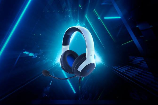 Razer كيرا - بلاي ستيشن مرخصة 2PZV157 وحدة التحكم لون واحد