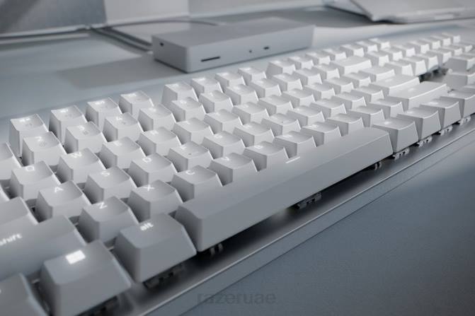 Razer نوع احترافي فائق - لنا 2PZV78 لوحة المفاتيح لون واحد