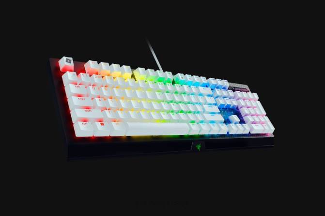 Razer Blackwidow v3 - المفتاح الأخضر - الولايات المتحدة - إصدار roblox 2PZV59 لوحة المفاتيح أبيض
