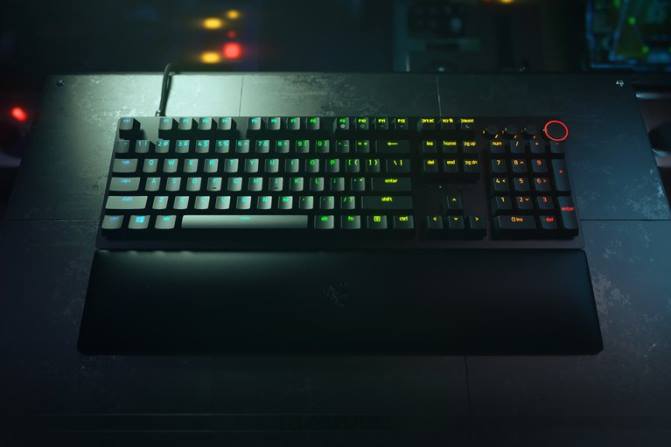 Razer Huntsman V2 - مفتاح بصري كليكي - الولايات المتحدة 2PZV69 لوحة المفاتيح لون واحد