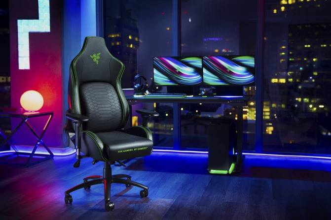 Razer iskur 2PZV136 كرسي الألعاب أسود