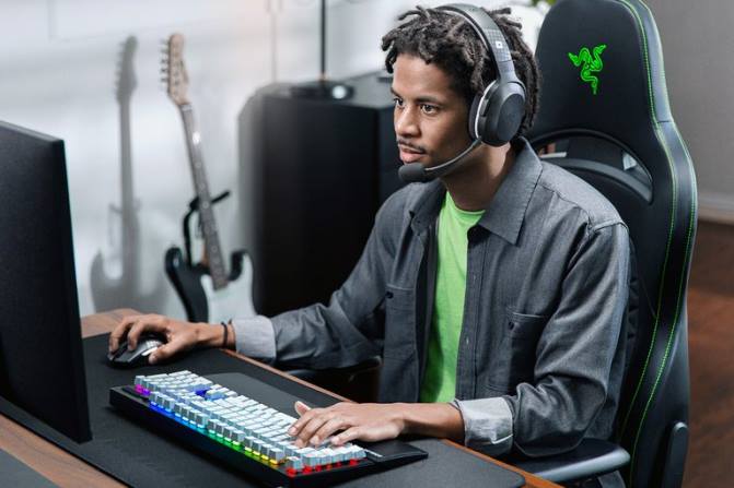 Razer باراكودا - طبعة roblox 2PZV93 صوت الألعاب لون واحد