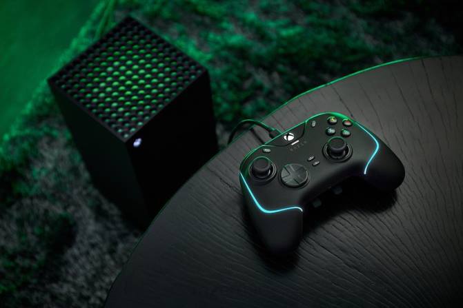 Razer ولفيرين v2 كروما 2PZV160 وحدة التحكم أسود