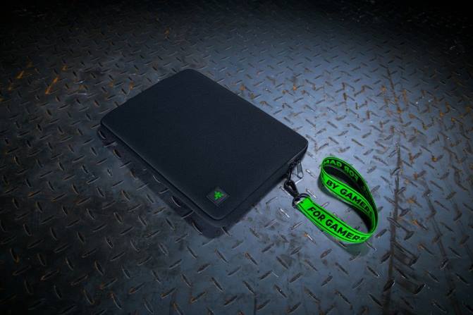 Razer كم النيوبرين v2 2PZV219 هيأ لون واحد