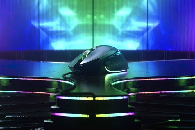 Razer البازيليسق v3 2PZV32 الفئران لون واحد