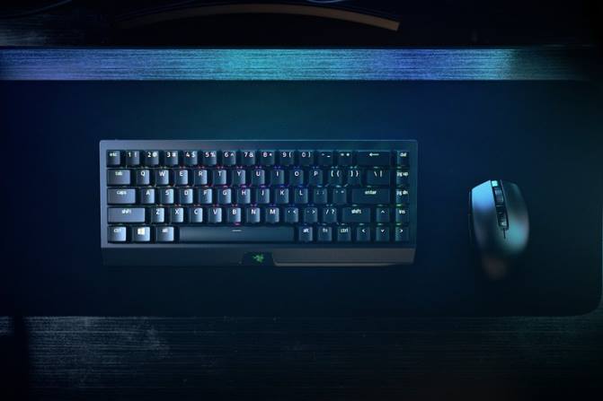 Razer بلاك ويدو v3 ميني هايبر سبيد - مفتاح أصفر - الولايات المتحدة 2PZV63 لوحة المفاتيح أسود