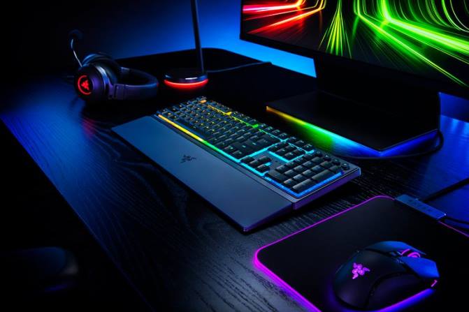 Razer أورناتا v3 - لنا 2PZV75 لوحة المفاتيح لون واحد